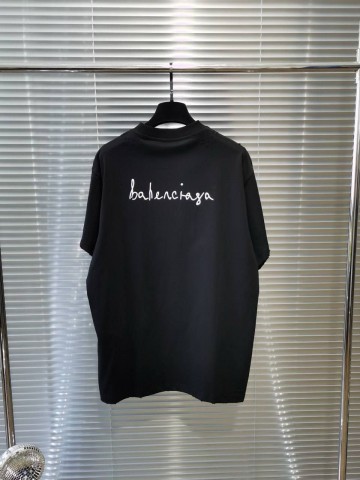 Футболка Balenciaga