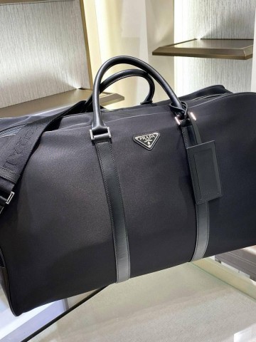 Дорожная сумка Prada