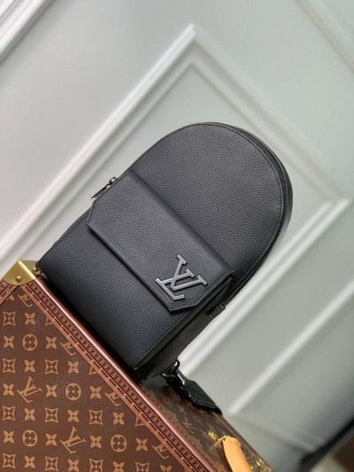 Сумка-слинг Louis Vuitton