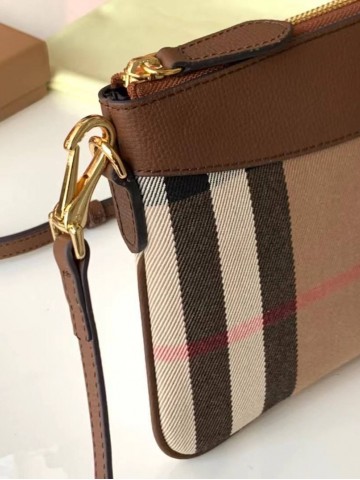 Сумка Burberry