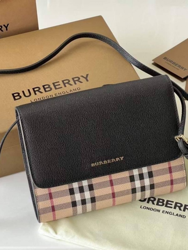 Сумка Burberry