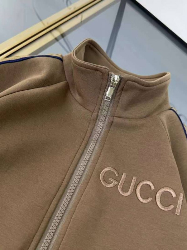 Костюм Gucci