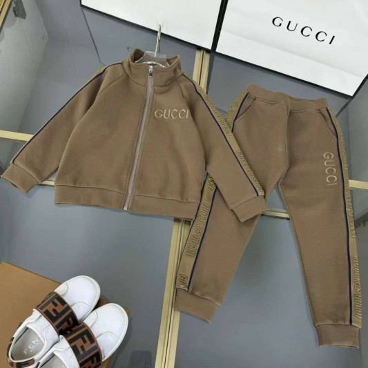 Костюм Gucci