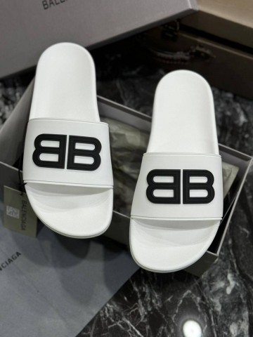 Шлепанцы Balenciaga