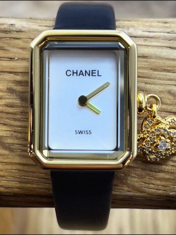 Часы CHANEL
