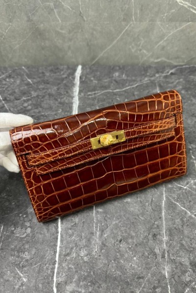 Клатч Hermes из кожи крокодила