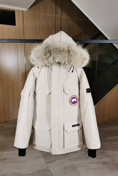 Пуховик Canada Goose