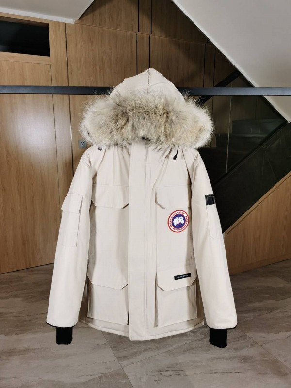 Пуховик Canada Goose