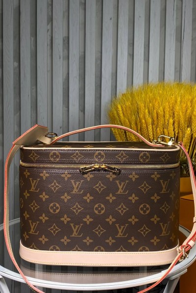 Несессер Louis Vuitton