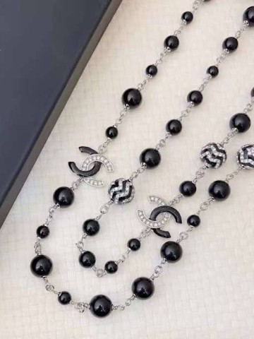 Бусы CHANEL