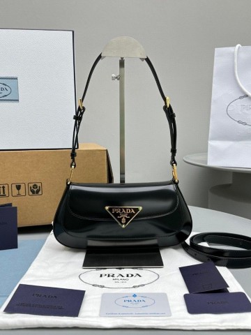 Сумка Prada