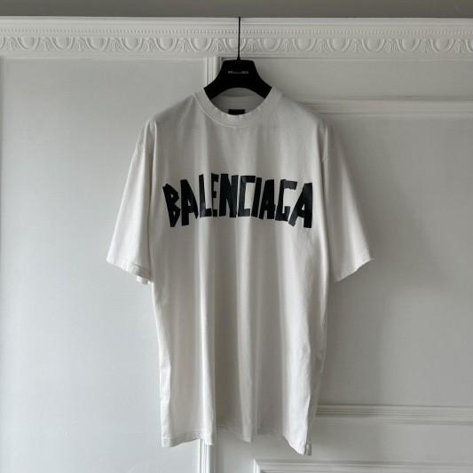 Футболка Balenciaga