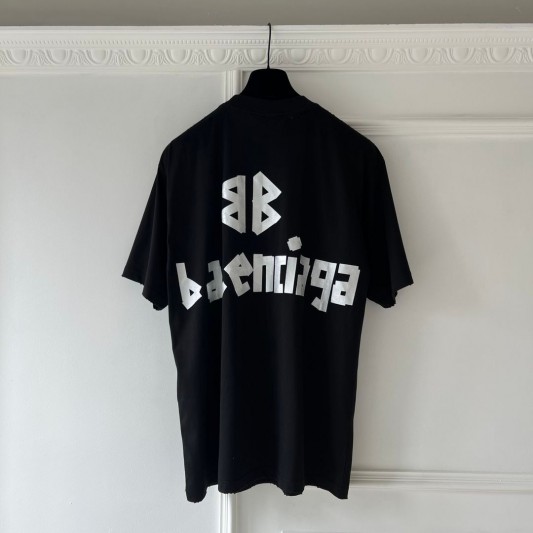 Футболка Balenciaga