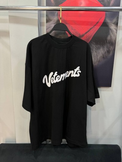 Футболка Vetements