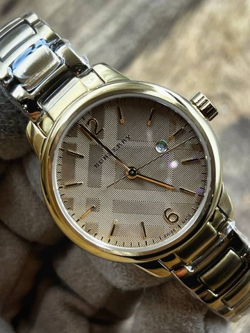 Часы Burberry
