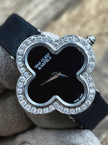 Часы Van Cleef & Arpels