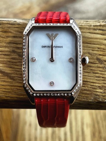 Часы Armani