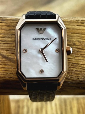 Часы Armani