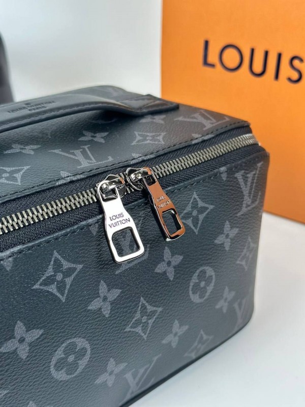 Несессер Louis Vuitton