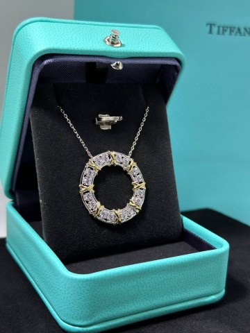 Кулон Tiffany & Co.