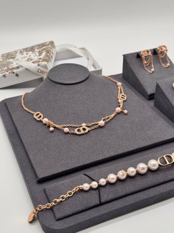 Серьги Dior
