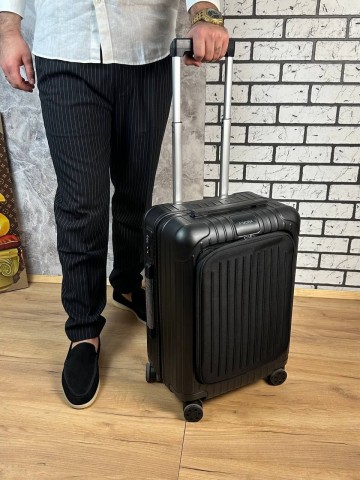 Чемодан Rimowa