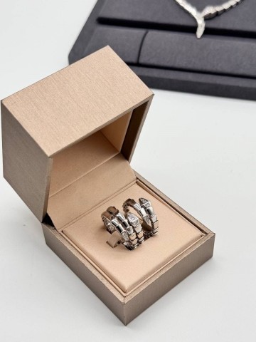 Кольцо Bvlgari 2 оборота