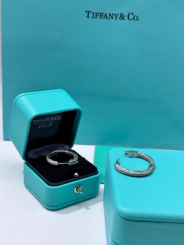 Серьги Tiffany & Co. 2 см