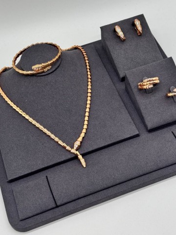 Серьги Bvlgari
