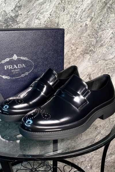 Лоферы Prada