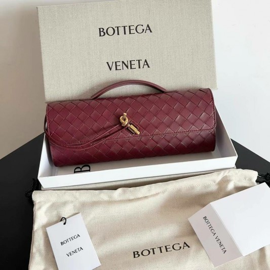 Клатч Bottega Veneta