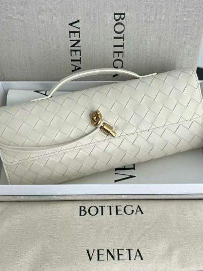 Клатч Bottega Veneta