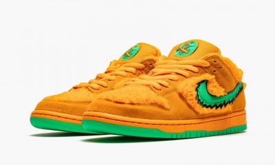 Nike SB Dunk Low Grateful Dead Bears Orange