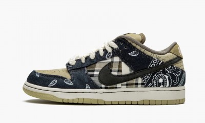 Nike SB Dunk Low x Travis Scott