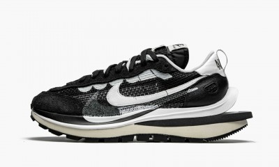 Nike VaporWaffle Sacai Black White