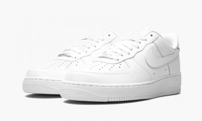 Nike Air Force 1 Low '07 White on White