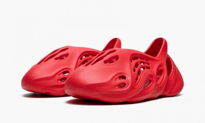 Adidas Yeezy Foam Runner "Vermillion"