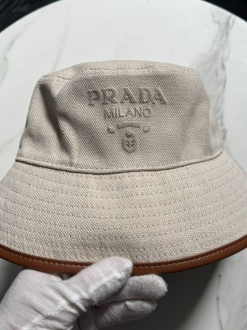 Панама Prada
