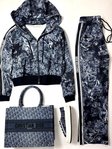 Костюм Dior