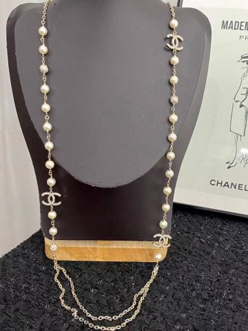 Колье CHANEL