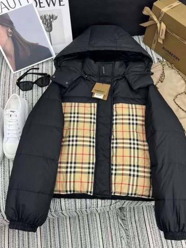 Пуховик Burberry