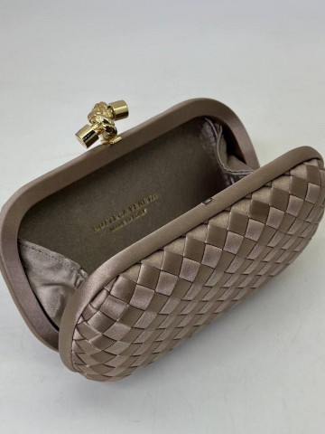 Клатч Bottega Veneta
