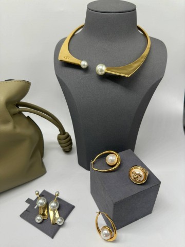 Серьги Dior