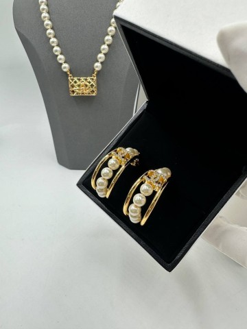 Серьги CHANEL