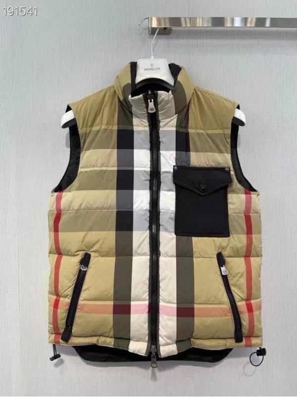 Жилет Burberry