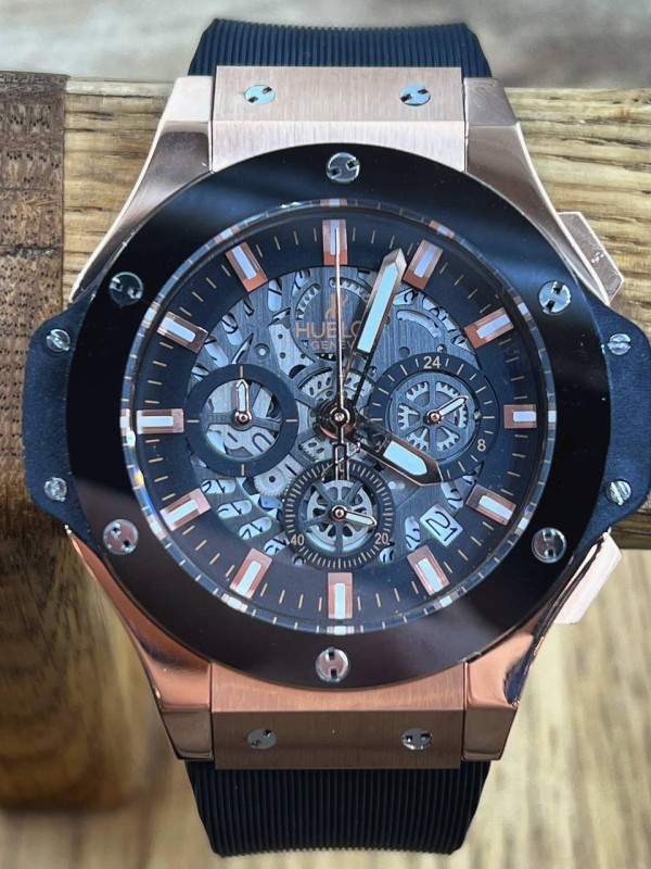 Часы Hublot