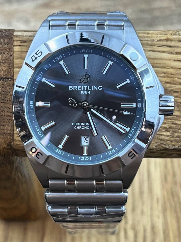 Часы Breitling