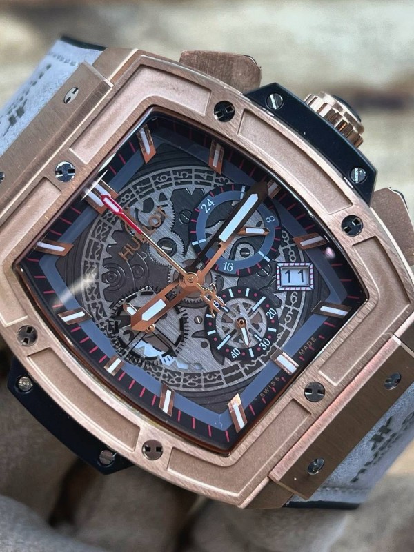 Часы Hublot