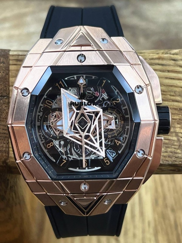 Часы Hublot