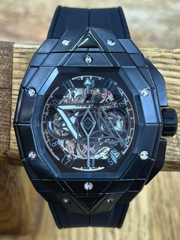 Часы Hublot